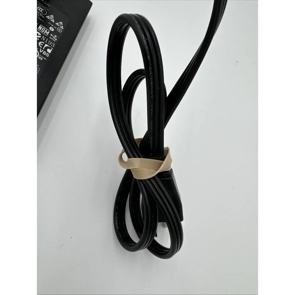 DELL DA130PE1-00 19.5V 6.7A Genuine Original AC Power Adapter‎ Charger